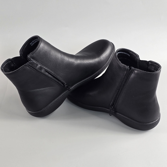 Flex Step Women’s Black Ankle Boots Size 7M - Picture 6 of 11